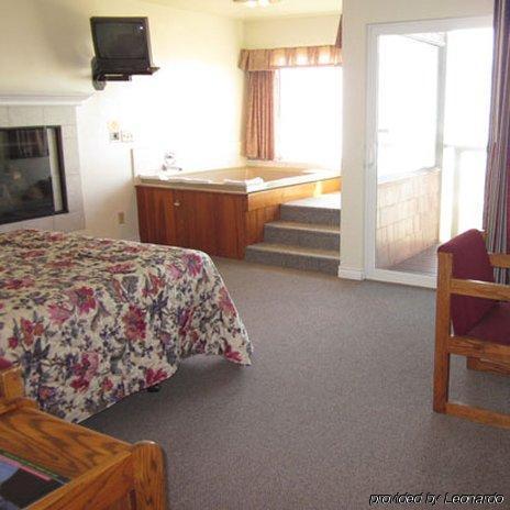 Cozy Cove Beachfront Resort Inn Lincoln City Pokój zdjęcie